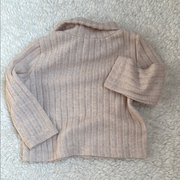 Cozy Beige Ribbed Sweater - Picture 3 of 3